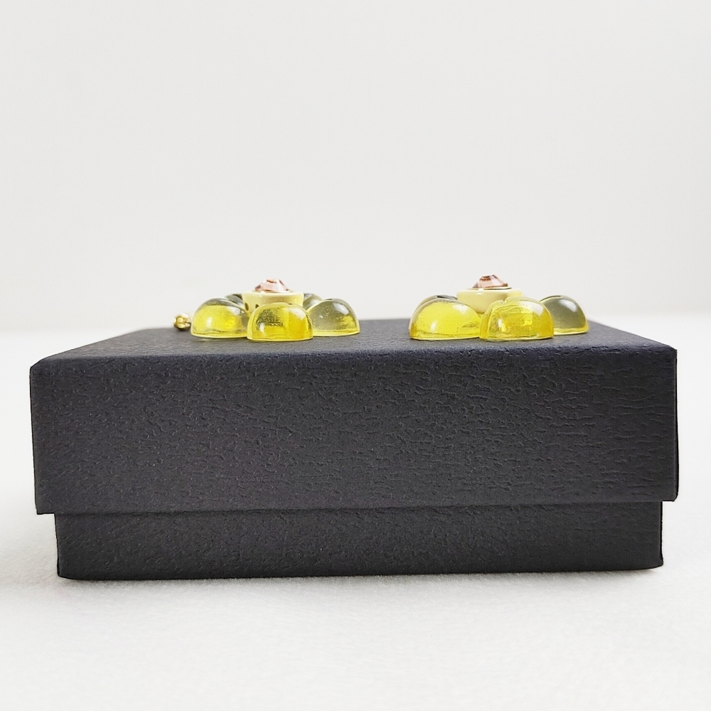 Nakamol Yellow Gummy Flower Earrings Gold Hardware Crystal Gem Stud Large New - Picture 8 of 9